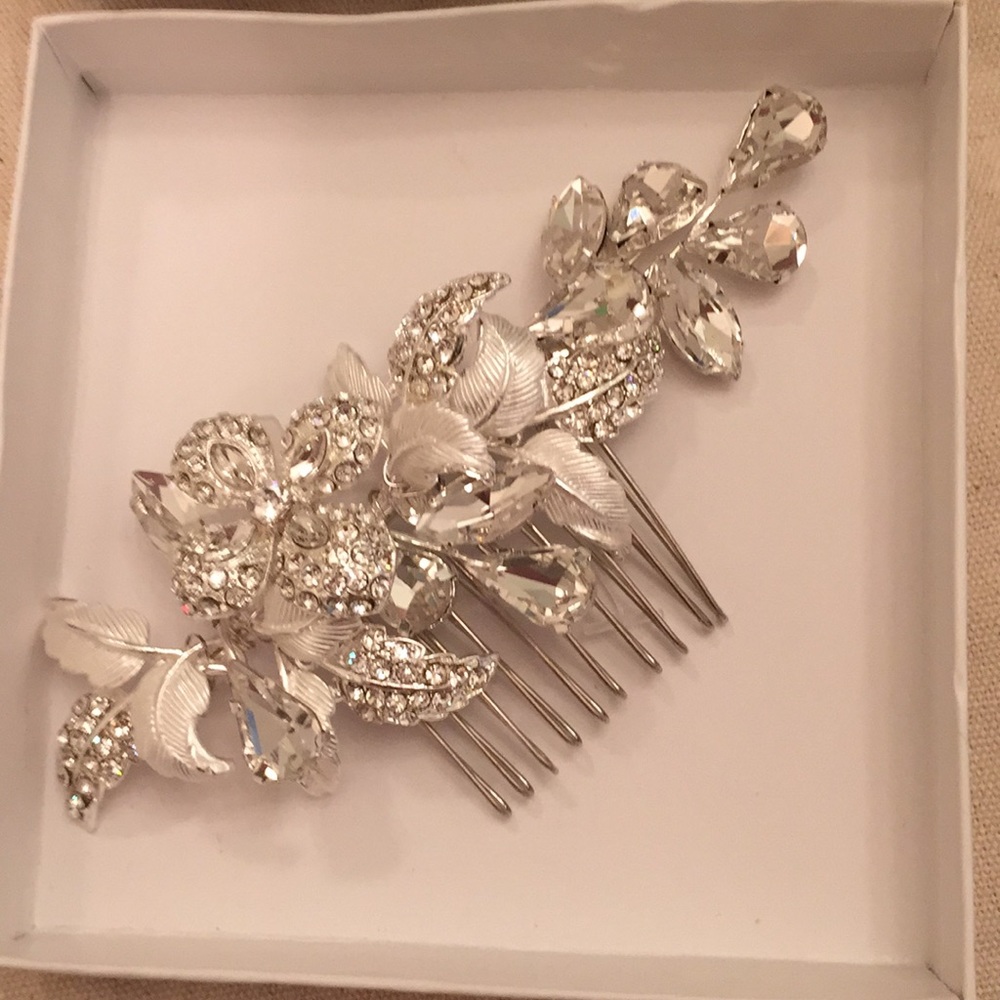 Wedding - Hair brooch - new without tag
